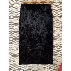 Midi Black Velvet bodycon Skirt
